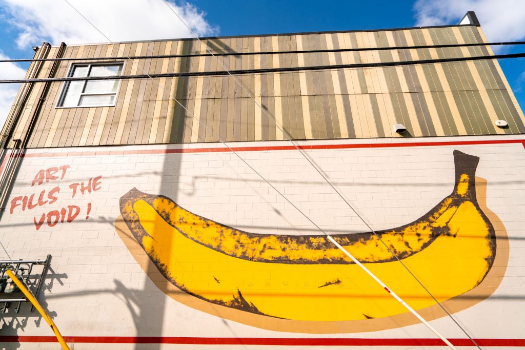 Art fills the void
banana mural in Portland