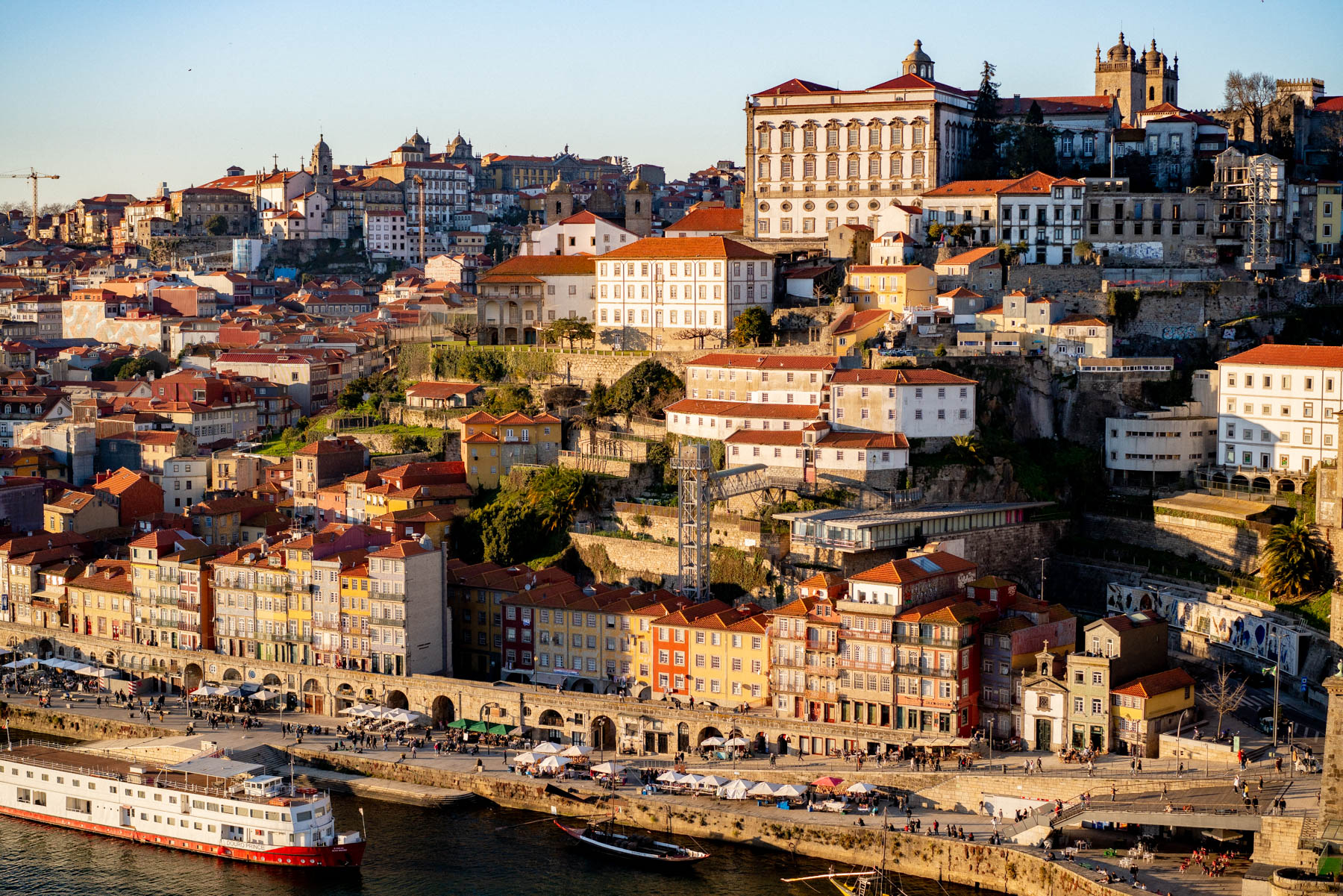 Neighborhoods to explore in Porto, Portugal