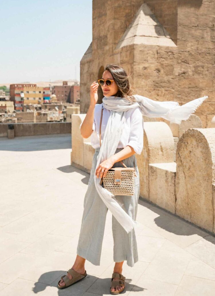5 Easy Egypt Outfit Ideas (Helpful Tips on What to Wear in Egypt)