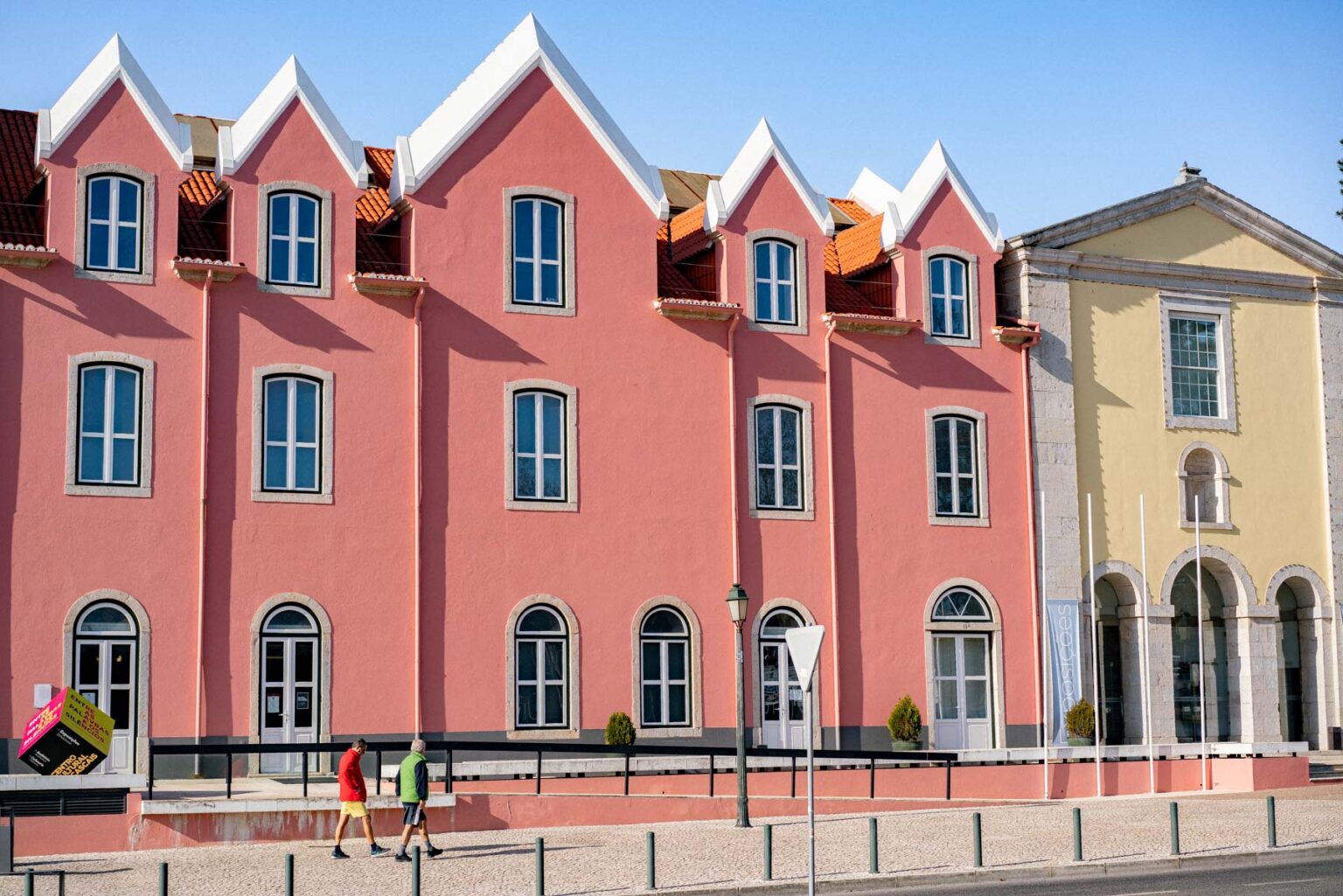 A Helpful Guide to Visiting Cascais, Portugal (+ Fun Things to Do)