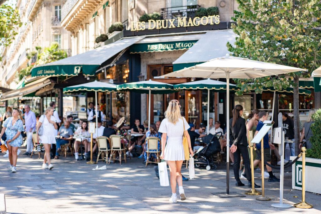 20 ICONIC Things to Do in PARIS on a First Visit (+ Helpful Tips)