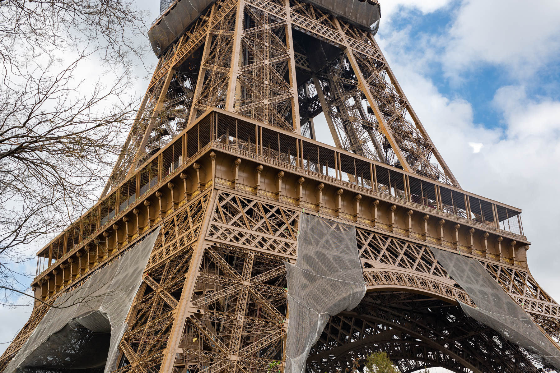 Names on the side of the Eiffel Tower, 50 Facts