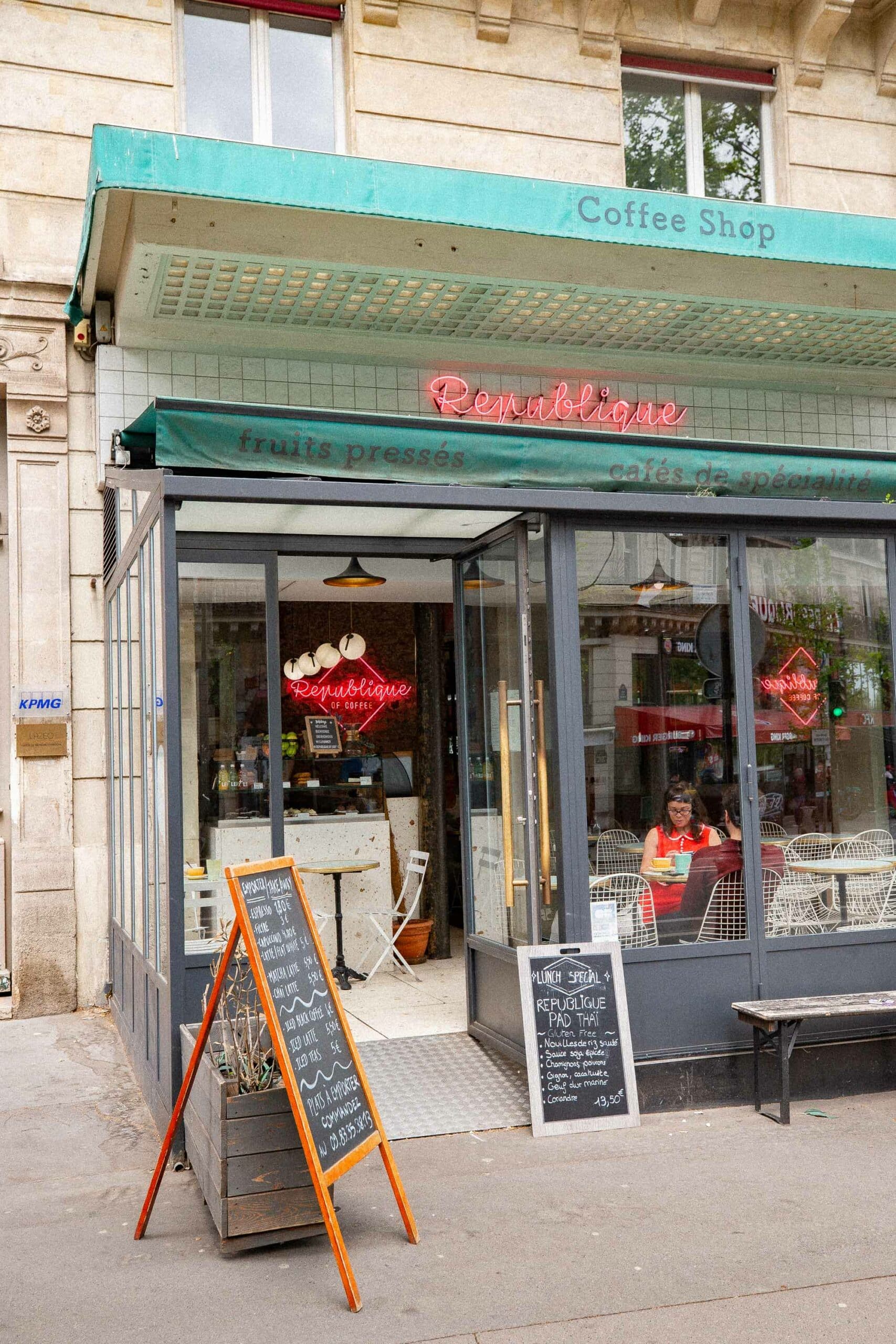 Best coffee shops in Paris
République cafe Paris