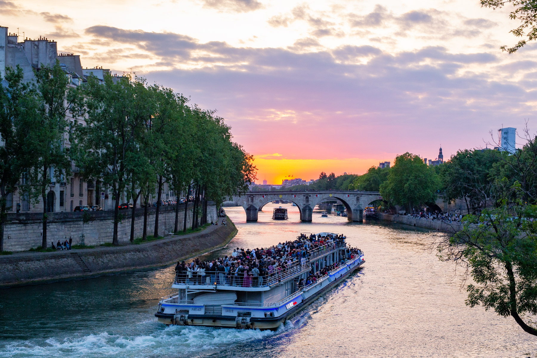 Seine cruise at sunset
Things to do in Paris at night